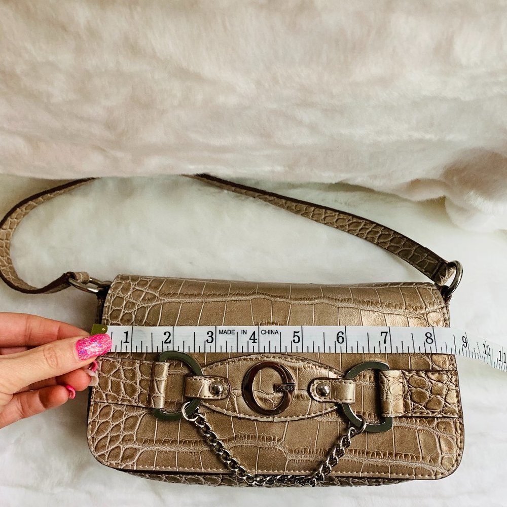 GUESS - Small Purse - Picture 7 of 9